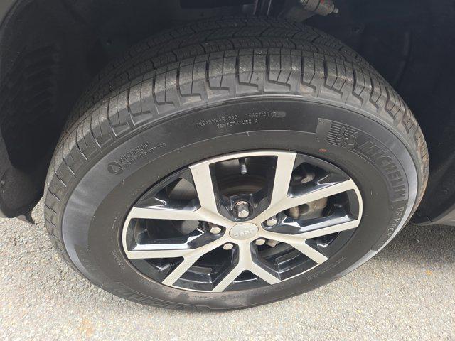 used 2024 Jeep Grand Cherokee car, priced at $43,000