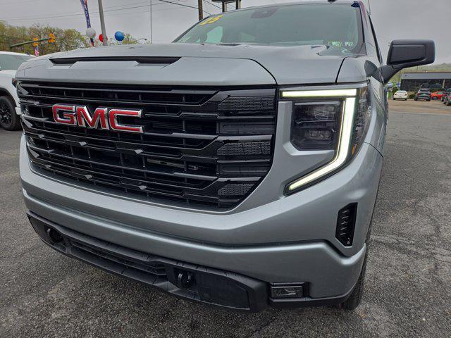 new 2025 GMC Sierra 1500 car, priced at $52,590