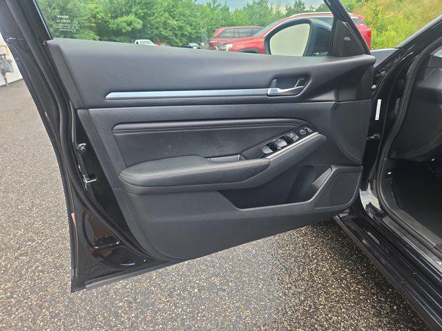 used 2022 Nissan Altima car, priced at $23,000
