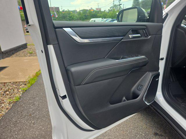 new 2025 GMC Acadia car, priced at $43,000