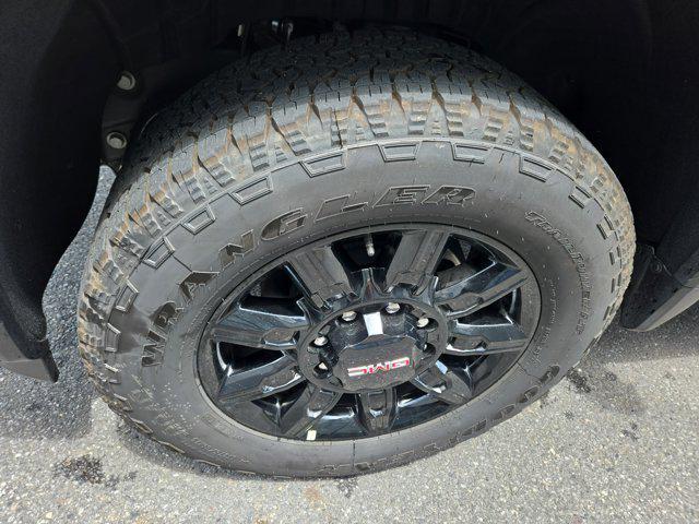 new 2025 GMC Sierra 2500 car, priced at $76,375