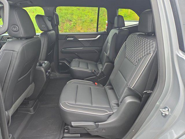 new 2025 GMC Acadia car, priced at $61,719