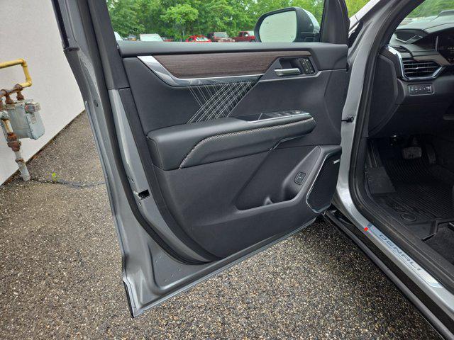 new 2025 GMC Acadia car, priced at $61,719