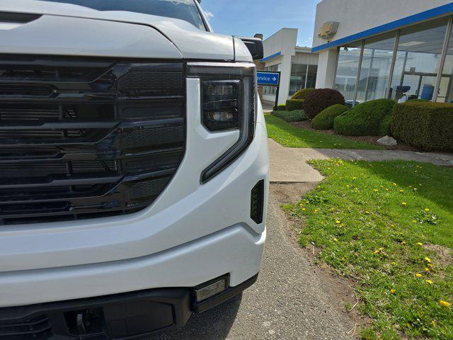new 2025 GMC Sierra 1500 car, priced at $59,250