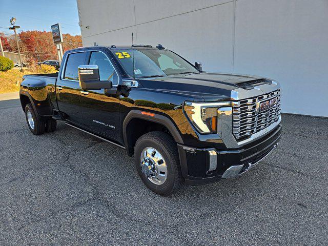 new 2025 GMC Sierra 3500 car, priced at $82,500