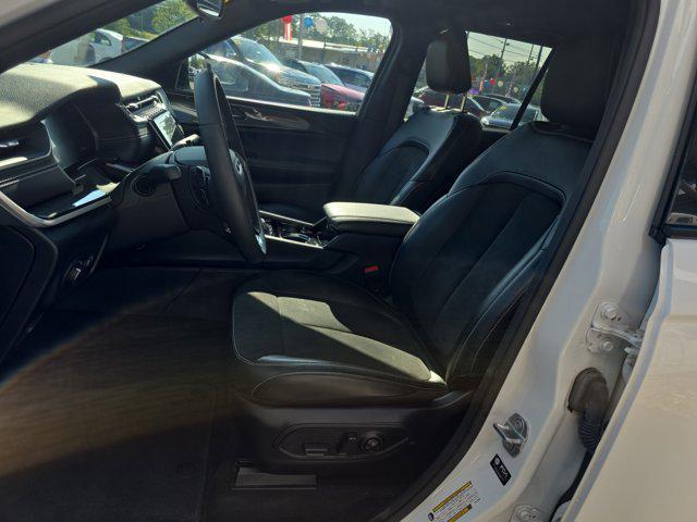 used 2023 Jeep Grand Cherokee car, priced at $36,000
