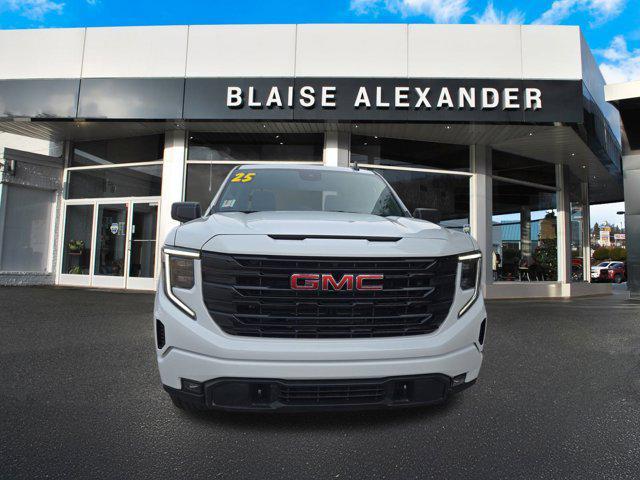 new 2025 GMC Sierra 1500 car, priced at $55,059