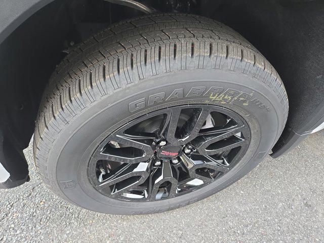 new 2025 GMC Sierra 1500 car, priced at $55,059