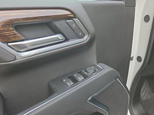 new 2025 GMC Sierra 1500 car, priced at $55,059