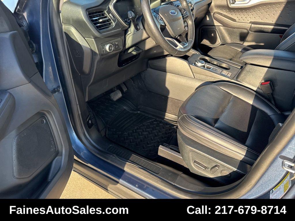 used 2020 Ford Escape car, priced at $16,999