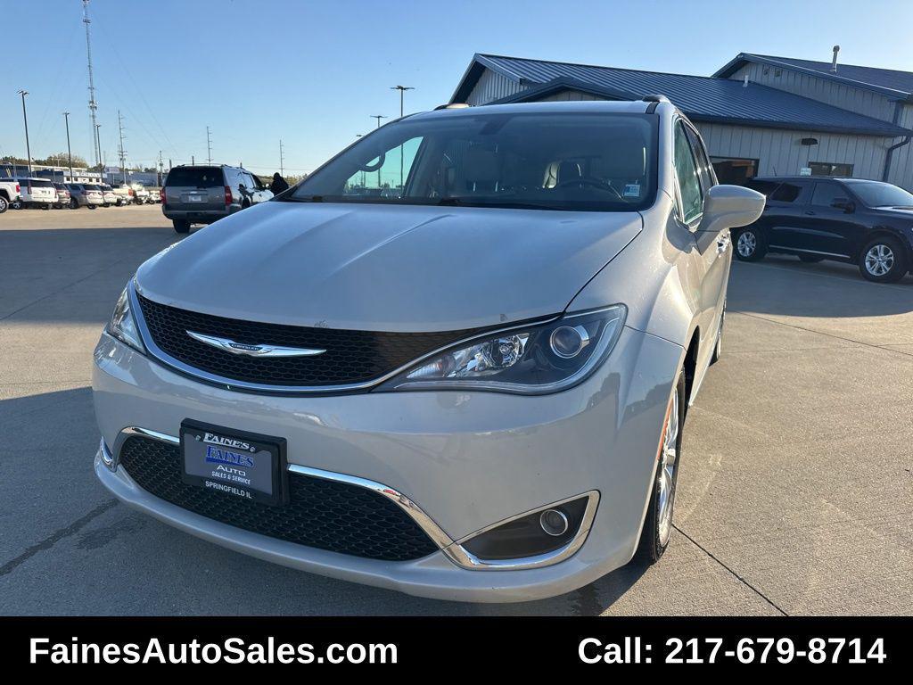 used 2017 Chrysler Pacifica car, priced at $9,999