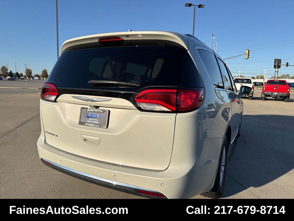 used 2017 Chrysler Pacifica car, priced at $9,999