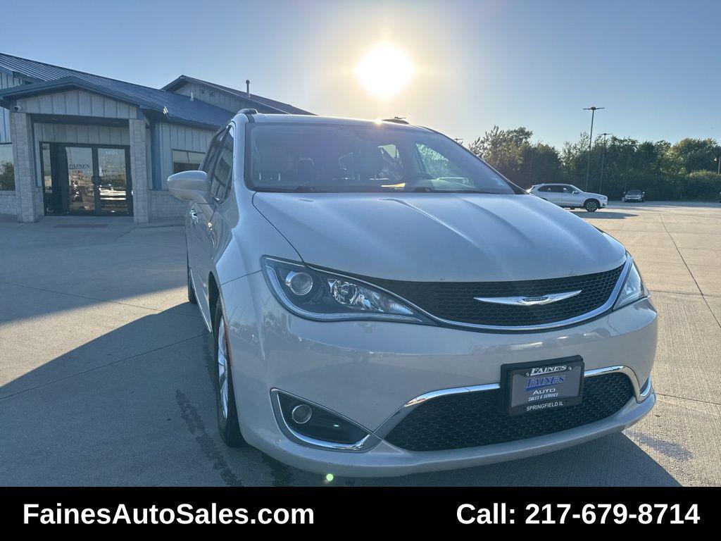 used 2017 Chrysler Pacifica car, priced at $9,999