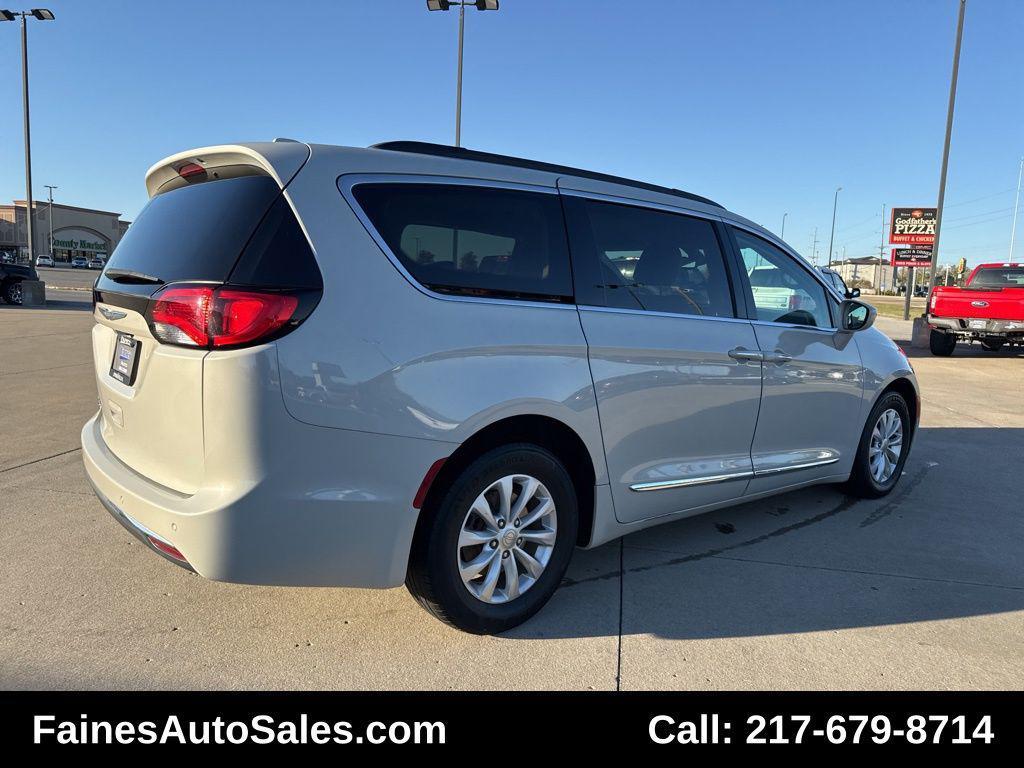 used 2017 Chrysler Pacifica car, priced at $9,999