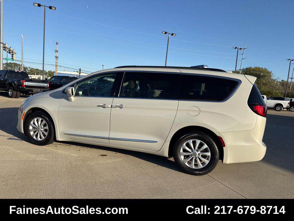 used 2017 Chrysler Pacifica car, priced at $9,999