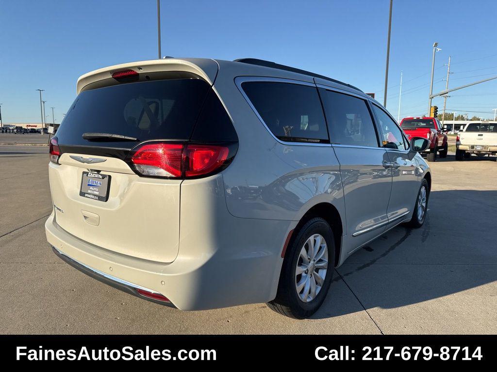 used 2017 Chrysler Pacifica car, priced at $9,999