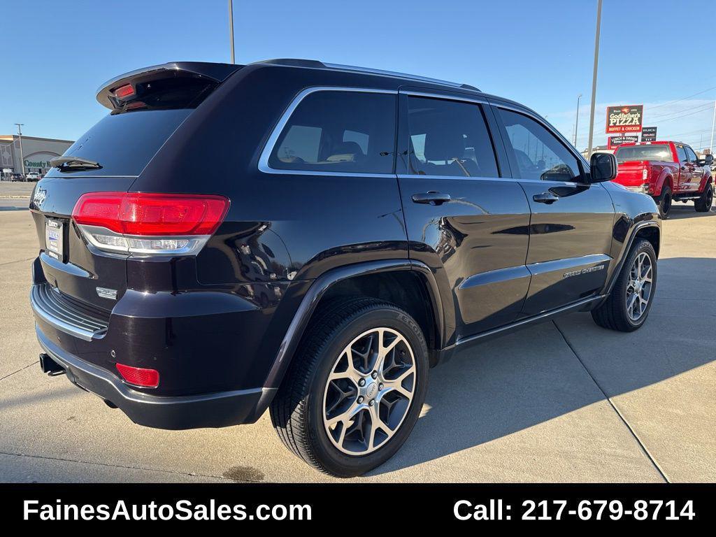 used 2018 Jeep Grand Cherokee car, priced at $17,999