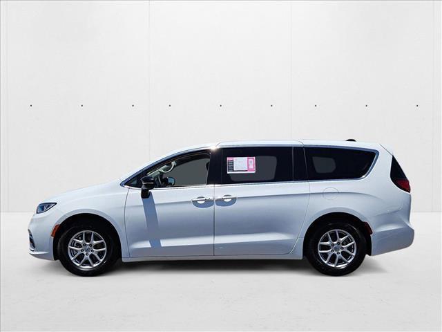 used 2024 Chrysler Pacifica car, priced at $30,468