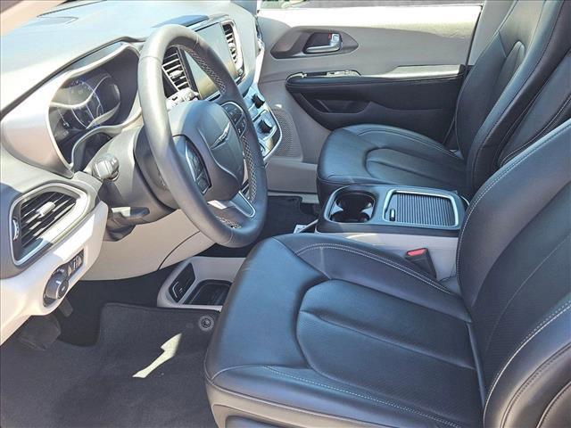 used 2024 Chrysler Pacifica car, priced at $32,926