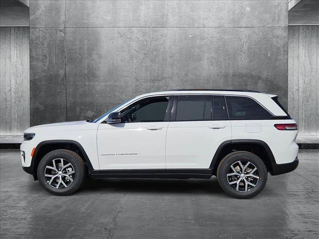 new 2025 Jeep Grand Cherokee car, priced at $45,695