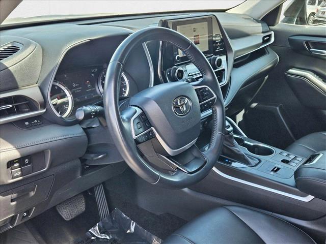 used 2023 Toyota Highlander car, priced at $32,990