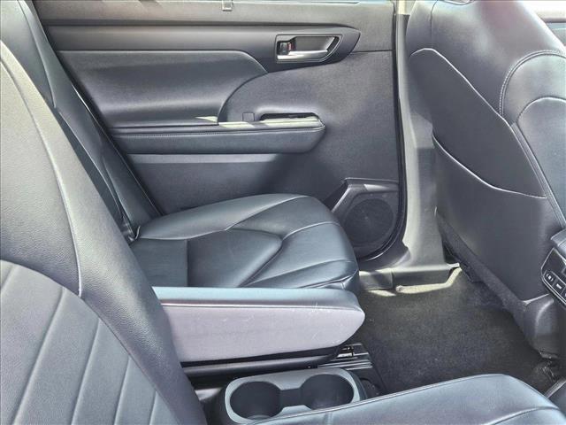 used 2023 Toyota Highlander car, priced at $32,990