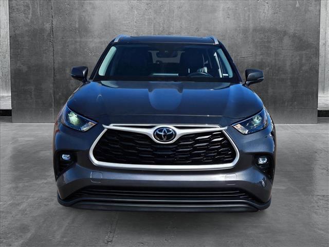 used 2023 Toyota Highlander car, priced at $35,822