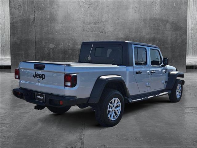 used 2023 Jeep Gladiator car, priced at $32,450