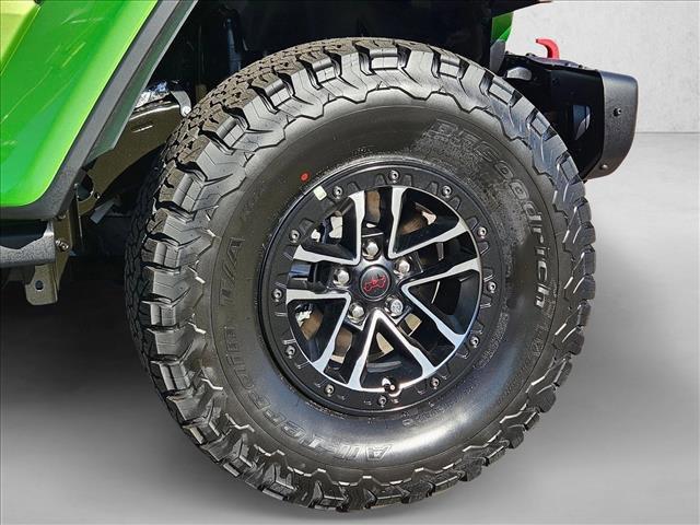 new 2025 Jeep Wrangler car, priced at $60,975
