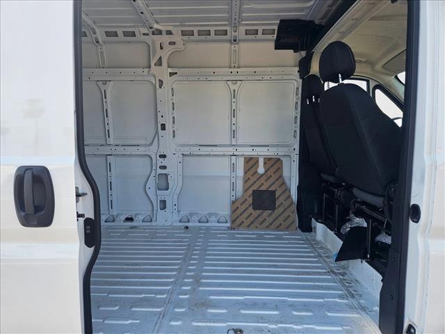 new 2025 Ram ProMaster 2500 car, priced at $47,274