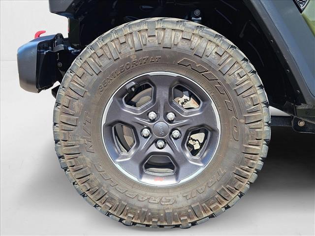 used 2021 Jeep Gladiator car, priced at $32,265