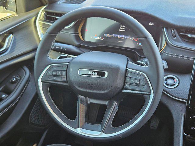 new 2025 Jeep Grand Cherokee car, priced at $39,913