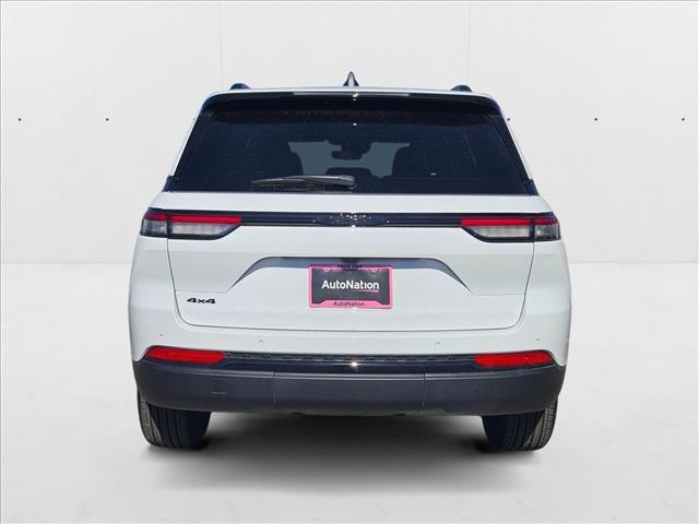 new 2025 Jeep Grand Cherokee car, priced at $37,413