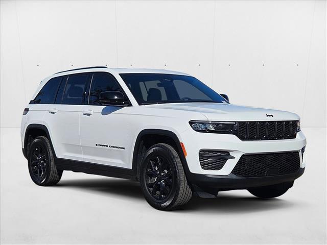 new 2025 Jeep Grand Cherokee car, priced at $37,413