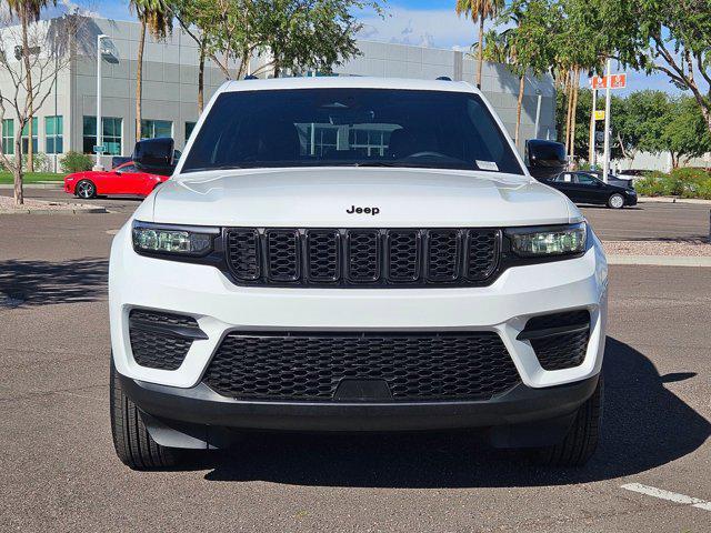 new 2025 Jeep Grand Cherokee car, priced at $39,913