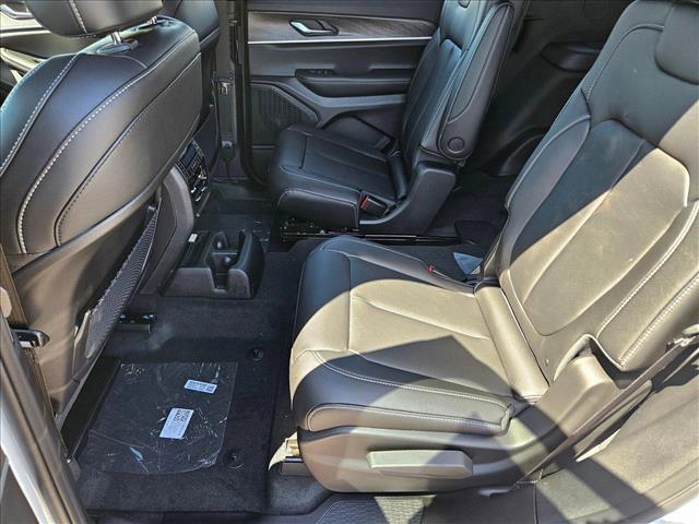 new 2025 Jeep Grand Cherokee L car, priced at $48,926