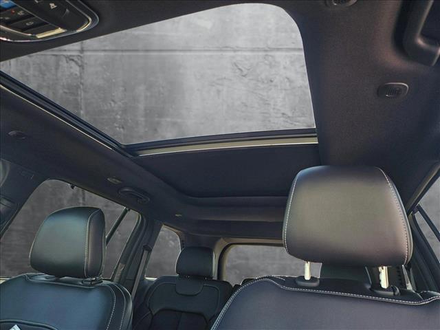 new 2025 Jeep Grand Cherokee car, priced at $54,505