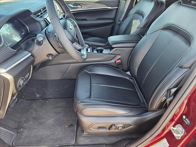 new 2025 Jeep Grand Cherokee car, priced at $54,505
