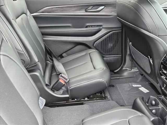new 2025 Jeep Grand Cherokee L car, priced at $50,182