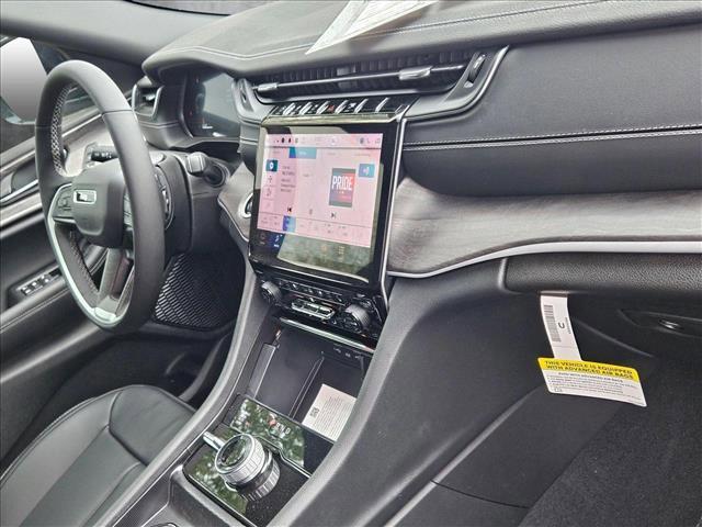 new 2025 Jeep Grand Cherokee L car, priced at $50,182