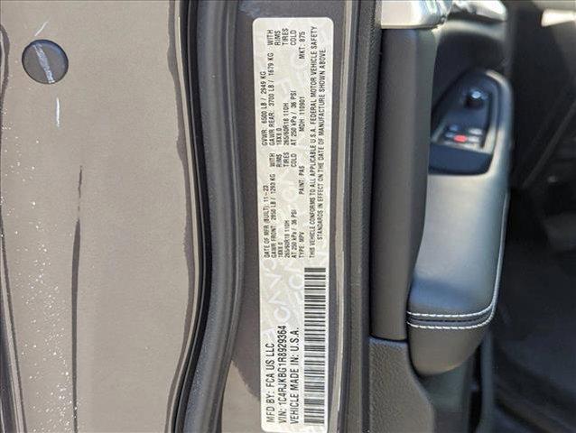 new 2024 Jeep Grand Cherokee L car, priced at $60,305