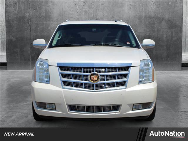 used 2010 Cadillac Escalade ESV car, priced at $11,750