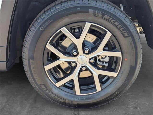 new 2025 Jeep Grand Cherokee car, priced at $49,100