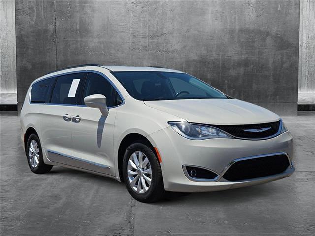 used 2017 Chrysler Pacifica car, priced at $11,858