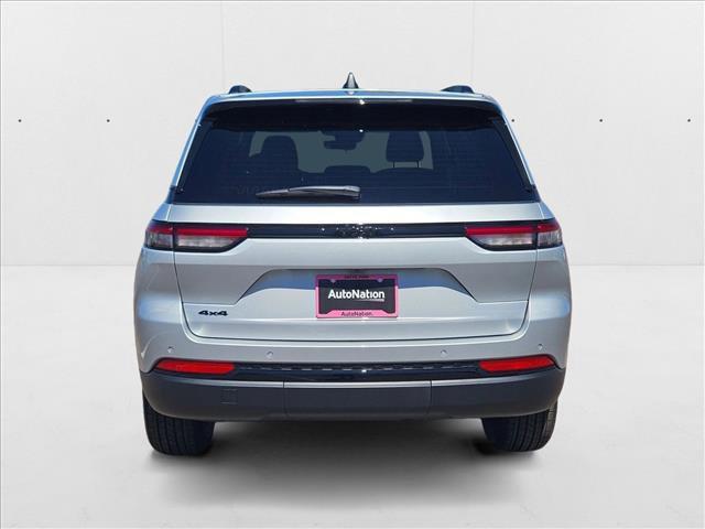 new 2025 Jeep Grand Cherokee car, priced at $37,178