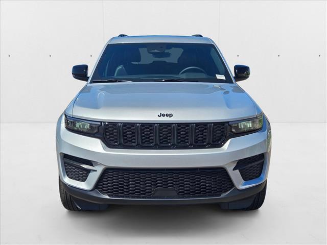 new 2025 Jeep Grand Cherokee car, priced at $37,178