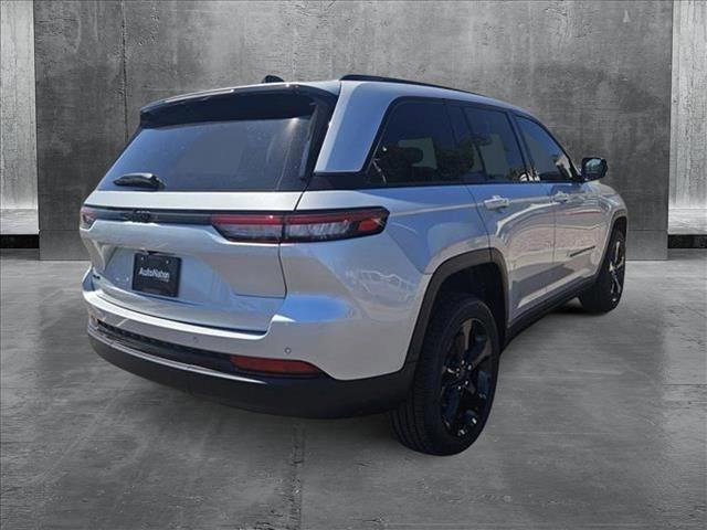 new 2024 Jeep Grand Cherokee car, priced at $39,801