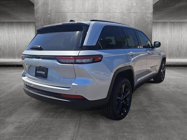 new 2024 Jeep Grand Cherokee car, priced at $43,675