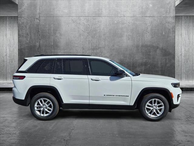 new 2025 Jeep Grand Cherokee car, priced at $39,580