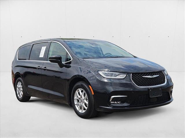 used 2023 Chrysler Pacifica car, priced at $26,015